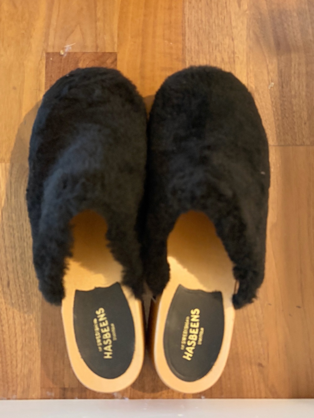 Swedish Hasbeens Black Faux-Fur Slip-On Clogs Size 39